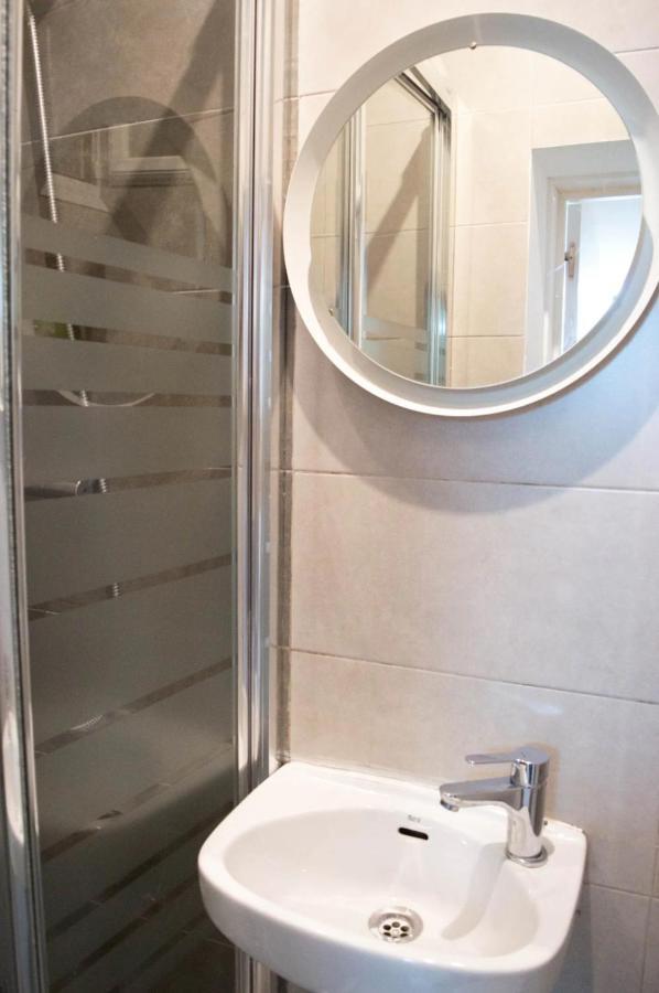 Estudio cerca de Antón Martín 4Pax  Apartamento Madrid Exterior foto